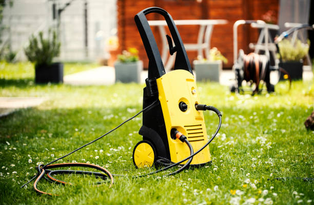Best Pool Deck Cleaning  in Pine City, MN